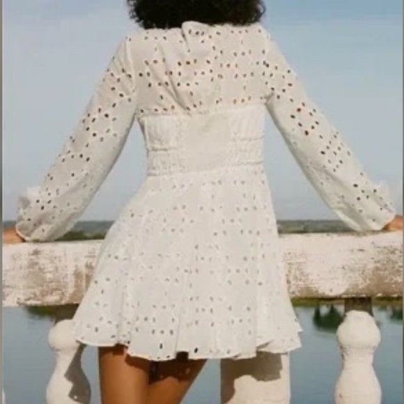 Zara Eyelet Dress NWT - Picture 2 of 4